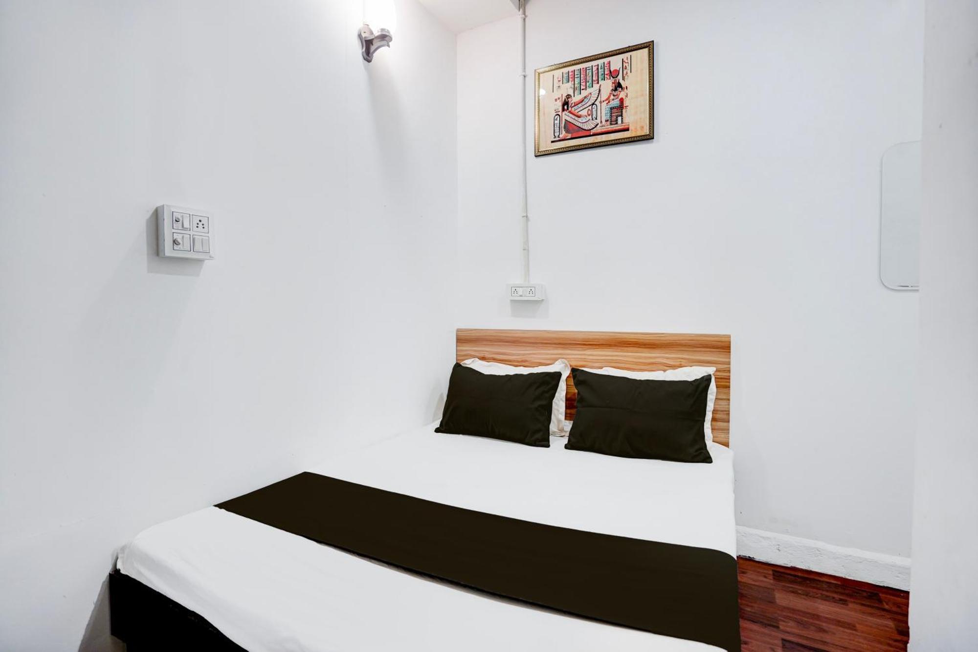 Hotel O Le Empire Stay House Yeni Delhi Dış mekan fotoğraf