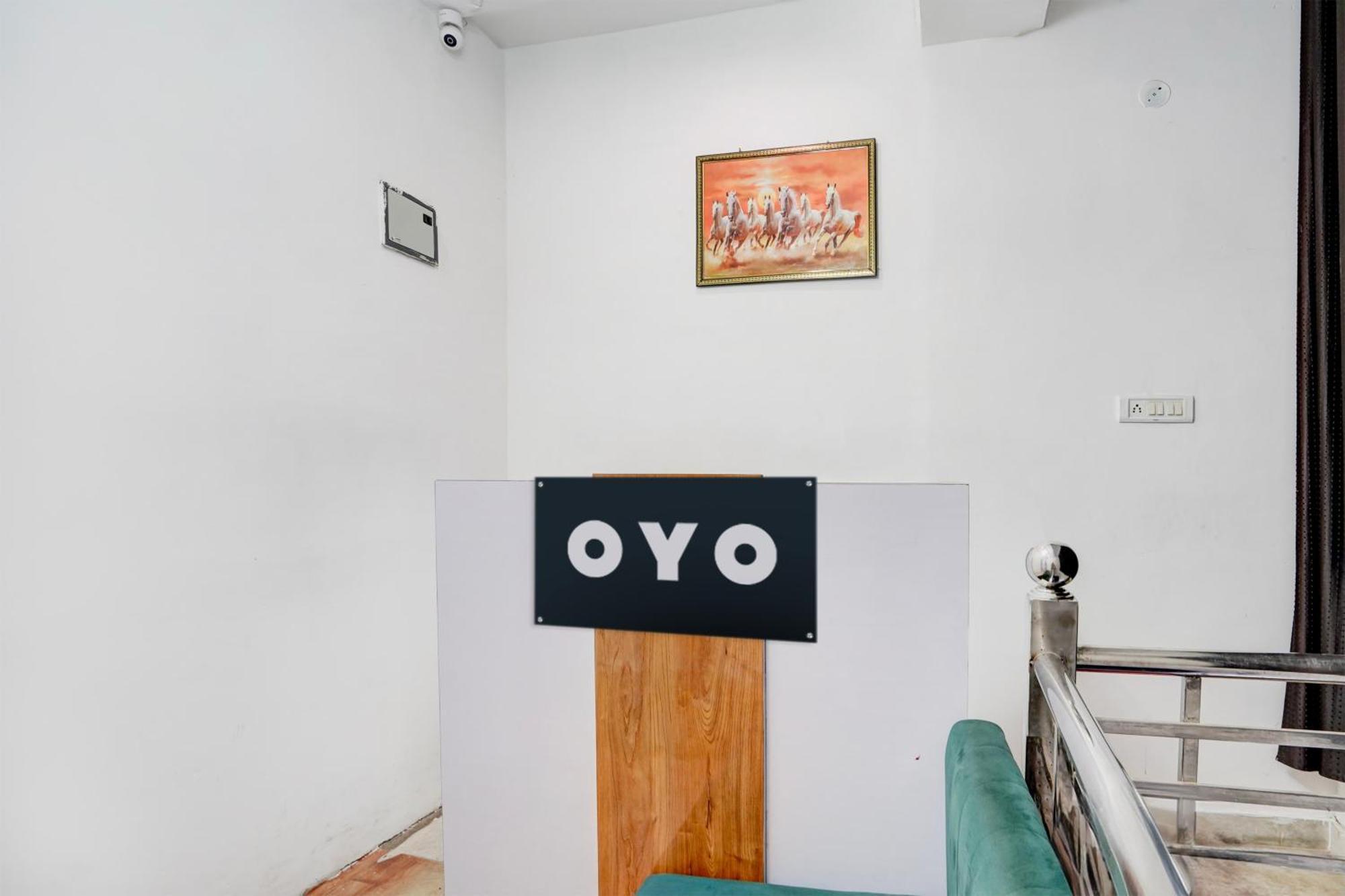 Hotel O Le Empire Stay House Yeni Delhi Dış mekan fotoğraf