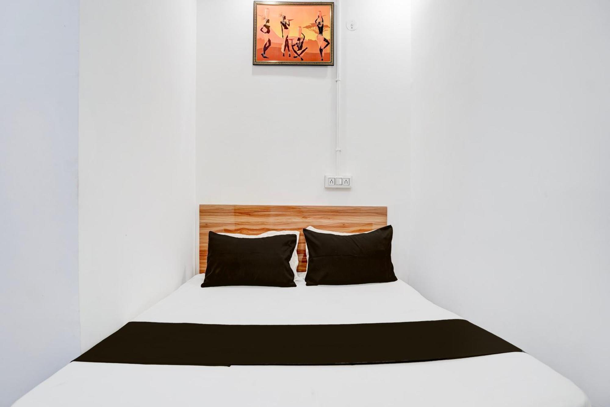 Hotel O Le Empire Stay House Yeni Delhi Dış mekan fotoğraf