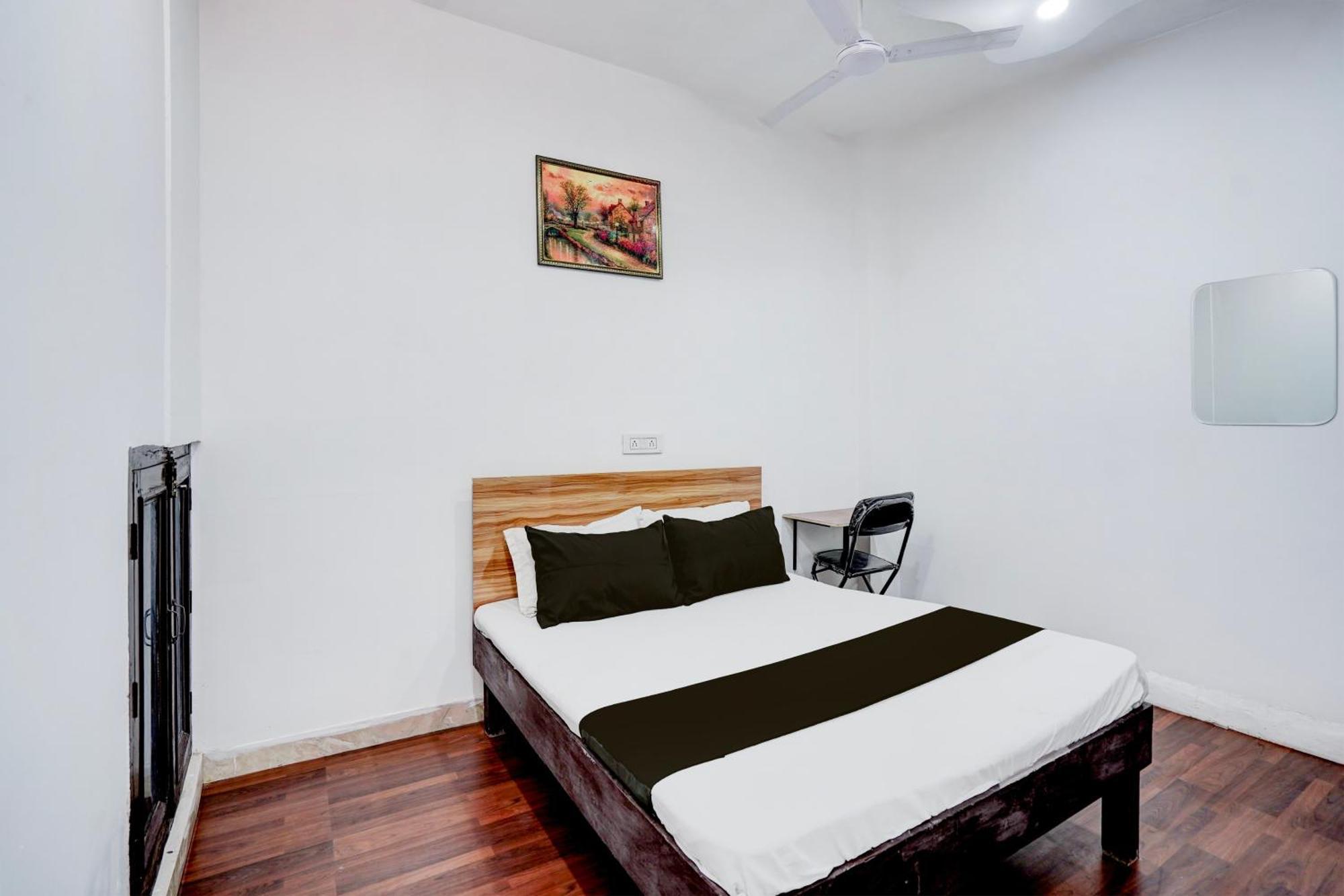 Hotel O Le Empire Stay House Yeni Delhi Dış mekan fotoğraf