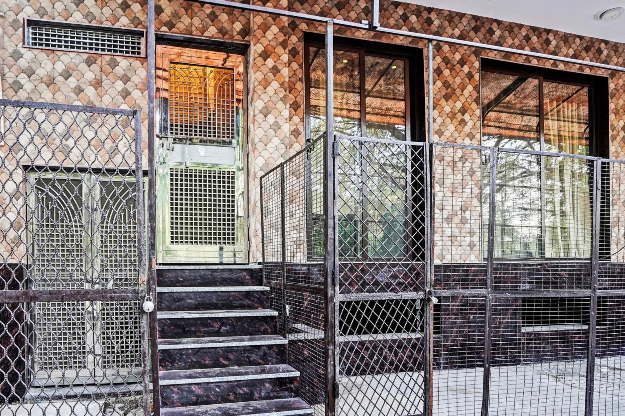 Hotel O Le Empire Stay House Yeni Delhi Dış mekan fotoğraf